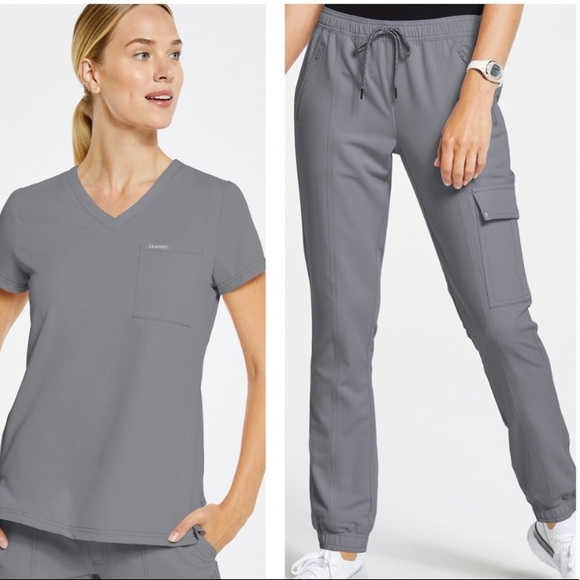 JAANUU GRAY SCRUBS SET - Picture 1 of 4